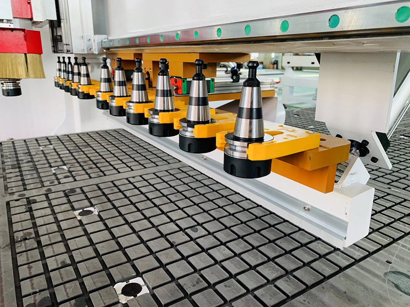 直排跟随式自动换刀数控加工中心PT-1325L