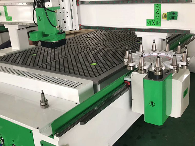 自动换刀木工数控开料机 板式家具生产线